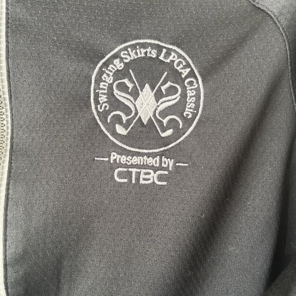 Under Armour Swinging Skirts LPGA Classic Black 1/2 Pullover Women’s Sz S/P - Picture 2 of 7